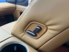 IM Motors Zhiji LS8 52 Max Luxury Six-Seater - ფოტო 15