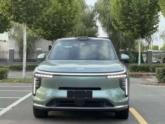 IM Motors Zhiji LS8 52 Max Luxury Six-Seater - ფოტო 2