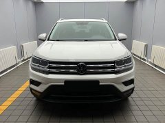 Volkswagen Touareg 2021 280TSI FWD Luxury Plus - ფოტო 2