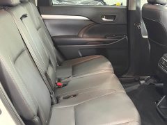 Toyota Highlander 2018 2.0T AWD Luxury 7-Seater China VI - ფოტო 14