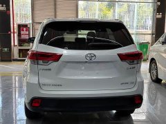 Toyota Highlander 2018 2.0T AWD Luxury 7-Seater China VI - ფოტო 6