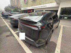 Tesla Model Y Rear-Wheel Drive - ფოტო 6