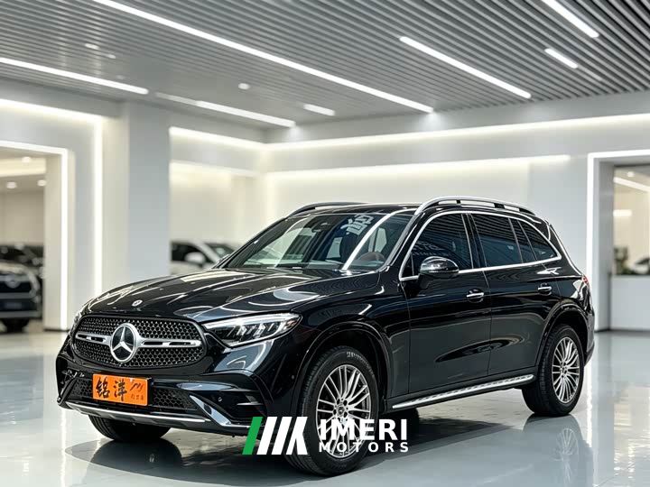 Mercedes-Benz GLC 300 L 4MATIC Dynamic 5-Seater