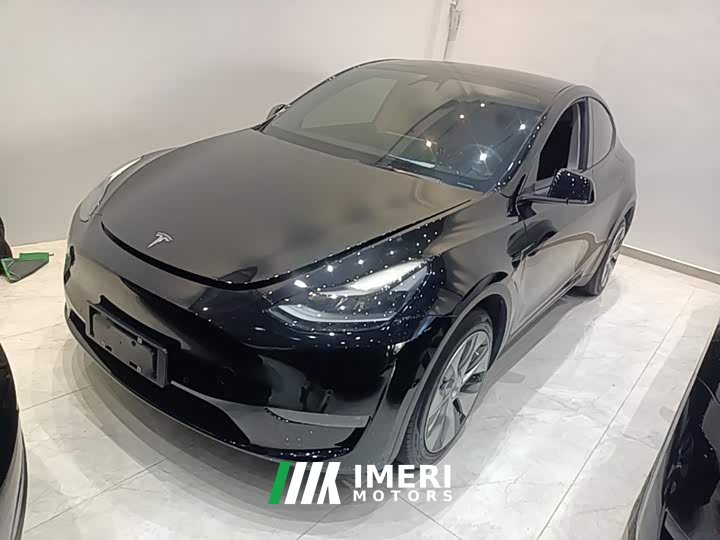 Tesla Model Y Long Range All-Wheel Drive - автомобиль из Китая