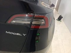 Tesla Model Y Long Range All-Wheel Drive - фото 7