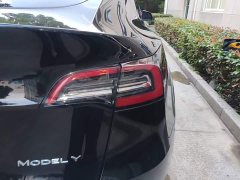 Tesla Model Y Standard Range RWD - ფოტო 7