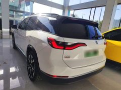 NIO ES8 415KM Signature Edition Six-Seater - ფოტო 4