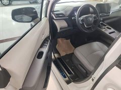 Toyota Grevias 2.5L Hybrid Comfort Edition - ფოტო 15