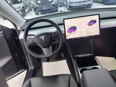 Tesla Model Y Long Range All-Wheel Drive - ფოტო 10