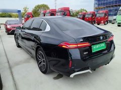 BMW i5 eDrive 35L M Sport Package - ფოტო 4