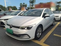 Volkswagen Golf 200TSI DSG - ფოტო 1