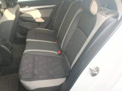 Volkswagen Golf 200TSI DSG - ფოტო 16
