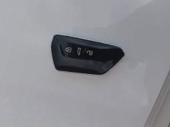 Volkswagen Golf 200TSI DSG - ფოტო 8
