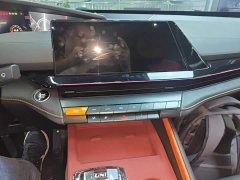 Changan UNI-V 2022 1.5T Deluxe - ფოტო 12