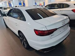 Audi A4L 40 TFSI Luxury Dynamic - ფოტო 4