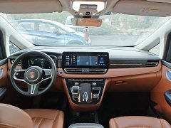 FAW Hongqi HQ9 2.0T Smart Flagship Edition - ფოტო 9