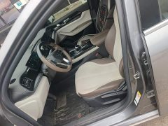 BYD Qin PLUS Glory Edition DM-i 55KM Leading - ფოტო 14