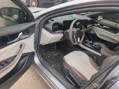 BYD Qin PLUS Glory Edition DM-i 55KM Leading - ფოტო 15