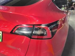Tesla Model Y Long Range All-Wheel Drive - ფოტო 7