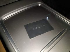 Tesla Model Y Long Range All-Wheel Drive - ფოტო 8