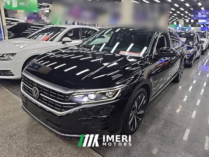 Volkswagen Passat 330TSI Luxury - ავტომობილი ჩინეთიდან