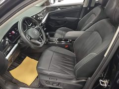Volkswagen Passat 330TSI Luxury - ფოტო 14