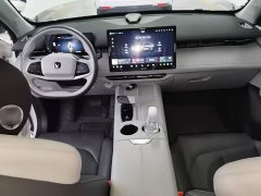 Changan UNI-Z 2025 1.5T Premium Edition - ფოტო 9