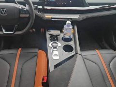 Changan UNI-V 1.5T Premium Sport - ფოტო 13