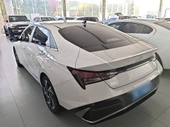 Hyundai Elantra 2023 1.5L CVT GLX Elite - ფოტო 4