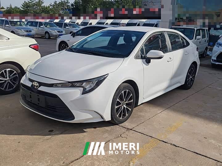 Toyota Corolla TNGA 1.5L CVT Base