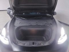 Tesla Model Y Standard Range RWD - photo 19