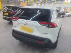 Toyota RAV4 2.0L CVT FWD Urban Edition - ფოტო 6