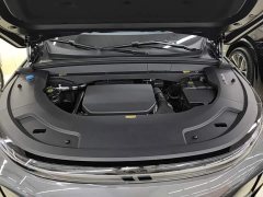 Li Auto L7 2023 Pro - ფოტო 19