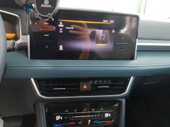 Volkswagen Touareg 300TSI Two-Wheel Drive Moonlight Edition - ფოტო 12