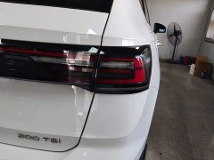 Volkswagen Touareg 300TSI Two-Wheel Drive Moonlight Edition - ფოტო 7