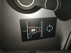 Tesla Model Y Rear-Wheel Drive - ფოტო 8