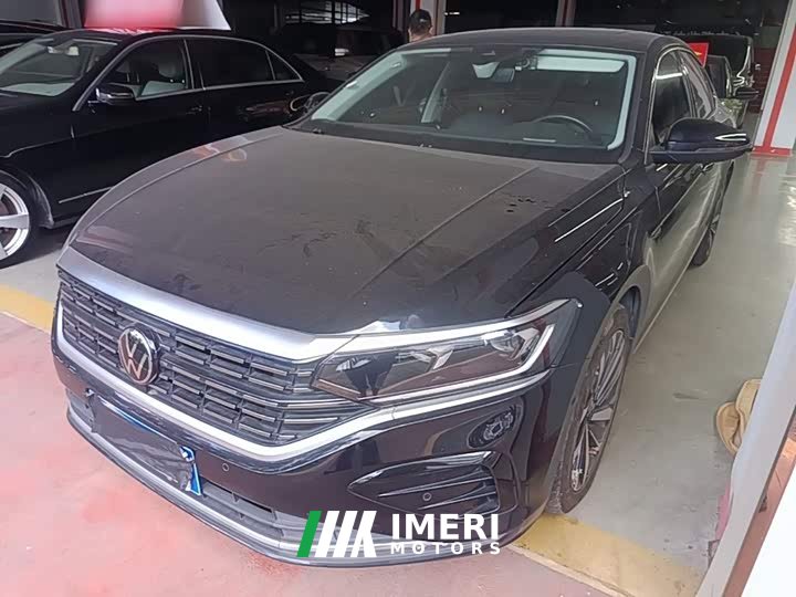 Volkswagen Passat 330TSI Luxury - автомобиль из Китая
