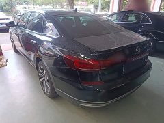 Volkswagen Passat 330TSI Luxury - фото 4