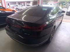 Volkswagen Passat 330TSI Luxury - фото 6
