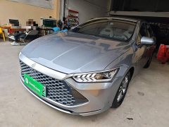 BYD Qin PLUS Glory Edition DM-i 55KM Leading - ფოტო 1