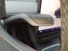 Tesla Model Y Rear-Wheel Drive - ფოტო 13