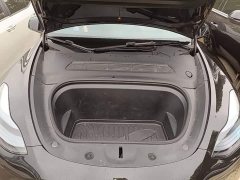 Tesla Model Y Rear-Wheel Drive - ფოტო 19