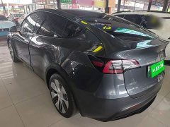 Tesla Model Y Standard Range RWD - ფოტო 4