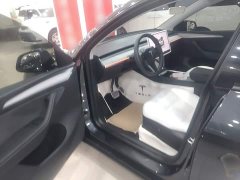 Tesla Model Y Rear-Wheel Drive - ფოტო 15