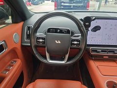 Li Auto Ideal L8 Air - ფოტო 10