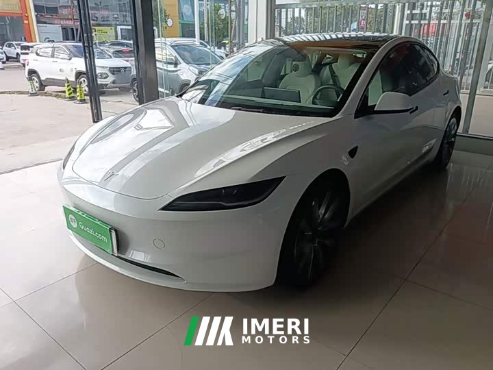 Tesla Model 3 Rear-Wheel Drive