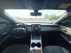 BYD Qin PLUS EV Smart Drive 420KM Leading Edition - ფოტო 9