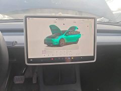 Tesla Model Y Rear-Wheel Drive - ფოტო 5