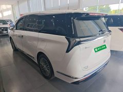 Buick GL8 New Energy Luzun Respect Edition 7-Seater - ფოტო 4