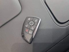 Buick GL8 New Energy Luzun Respect Edition 7-Seater - ფოტო 8